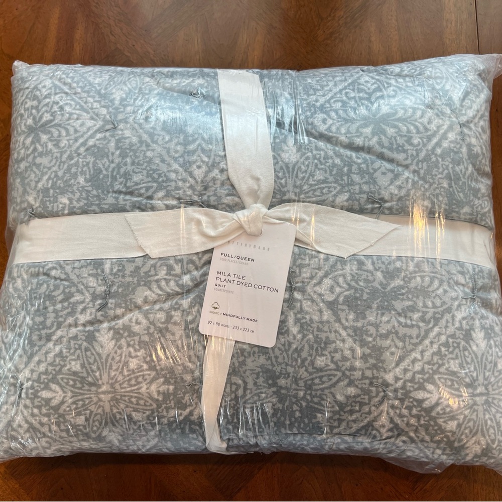 Pottery Barn Mila Tile Plant Dyed Cotton Full/Queen Quilt